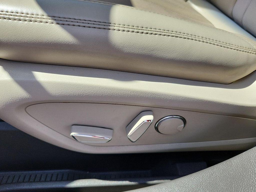 used 2019 Lincoln Nautilus car, priced at $21,876