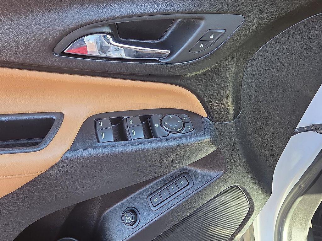 used 2018 Chevrolet Equinox car, priced at $17,995