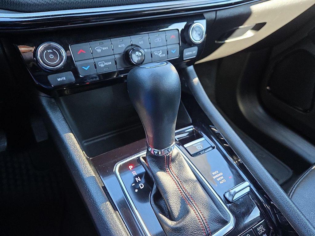 used 2025 Jeep Compass car, priced at $28,990