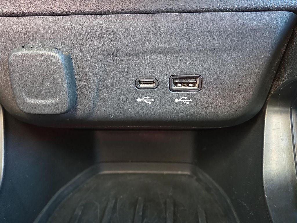 used 2025 Chevrolet TrailBlazer car, priced at $28,990