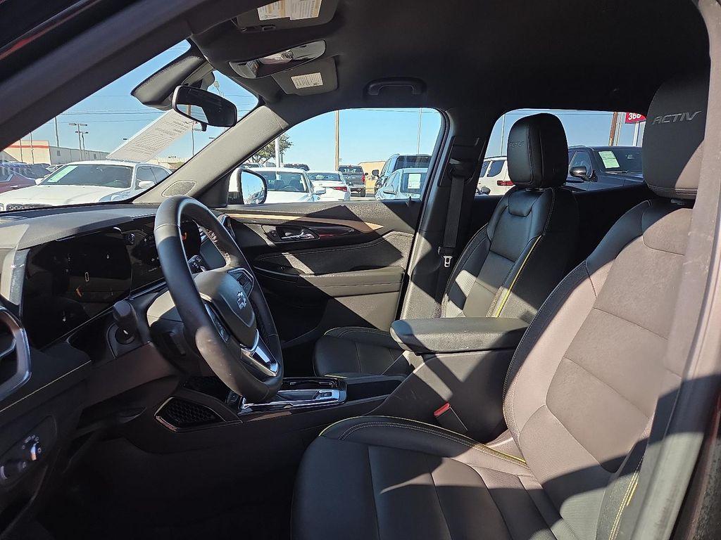 used 2025 Chevrolet TrailBlazer car, priced at $28,990