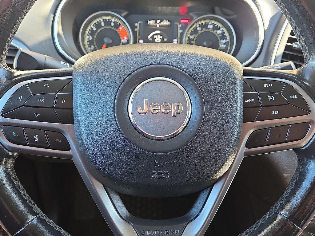 used 2020 Jeep Cherokee car, priced at $17,995