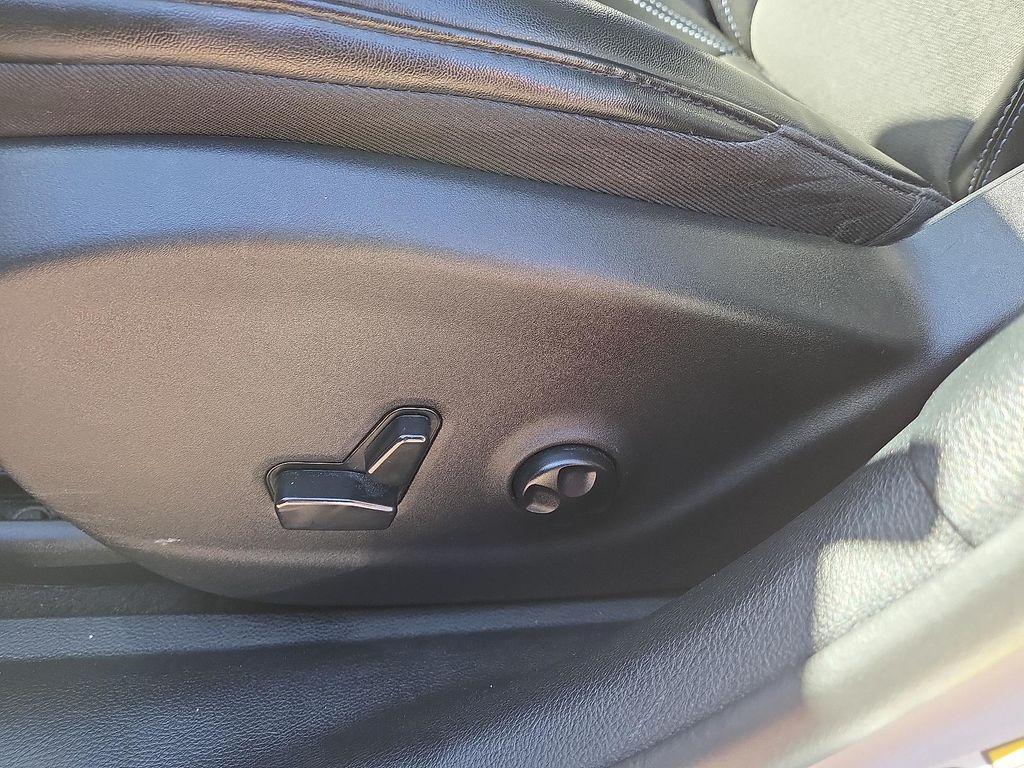 used 2020 Jeep Cherokee car, priced at $17,995