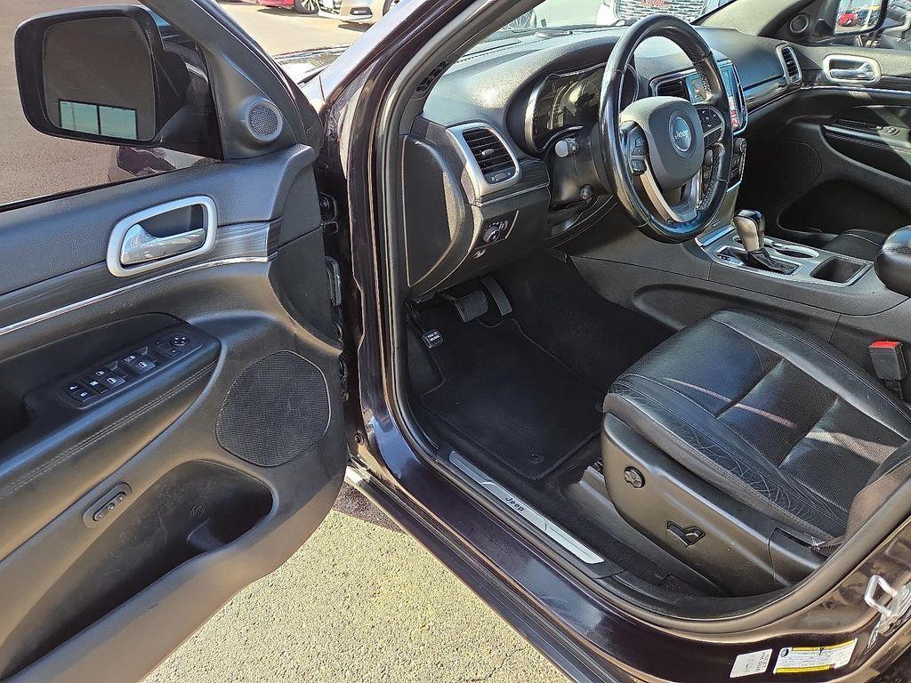 used 2021 Jeep Grand Cherokee car, priced at $19,990