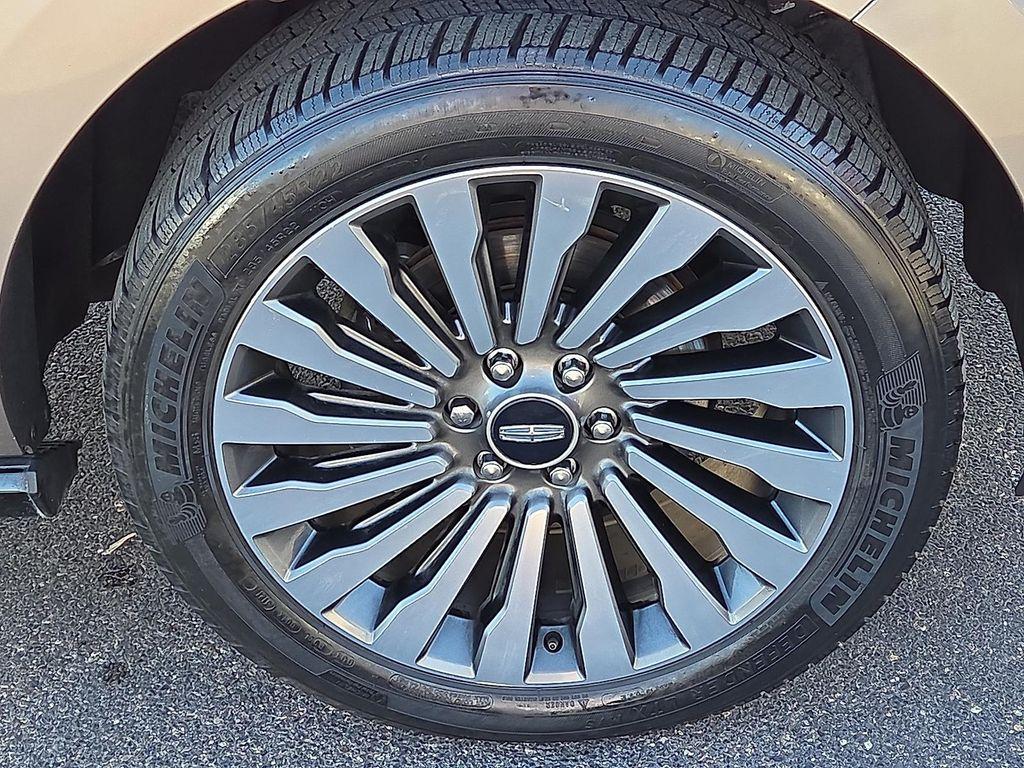 used 2019 Lincoln Navigator L car, priced at $29,990