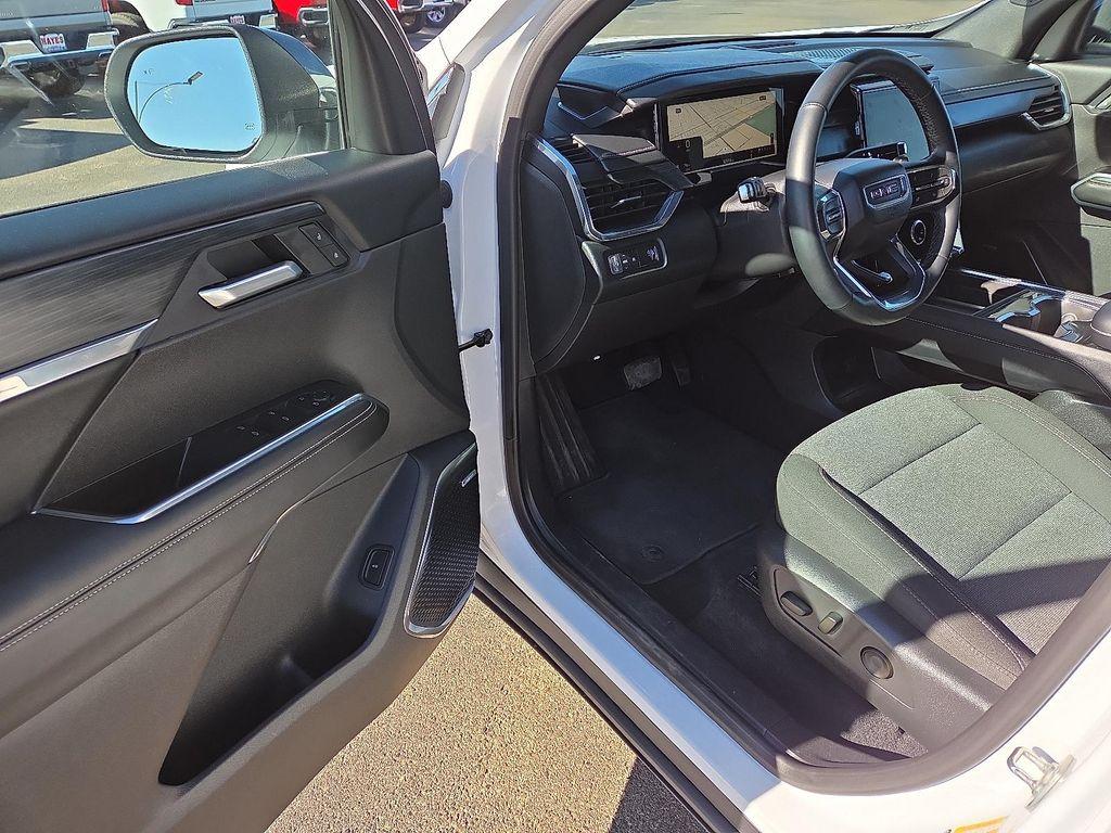 used 2025 GMC Acadia car, priced at $37,990