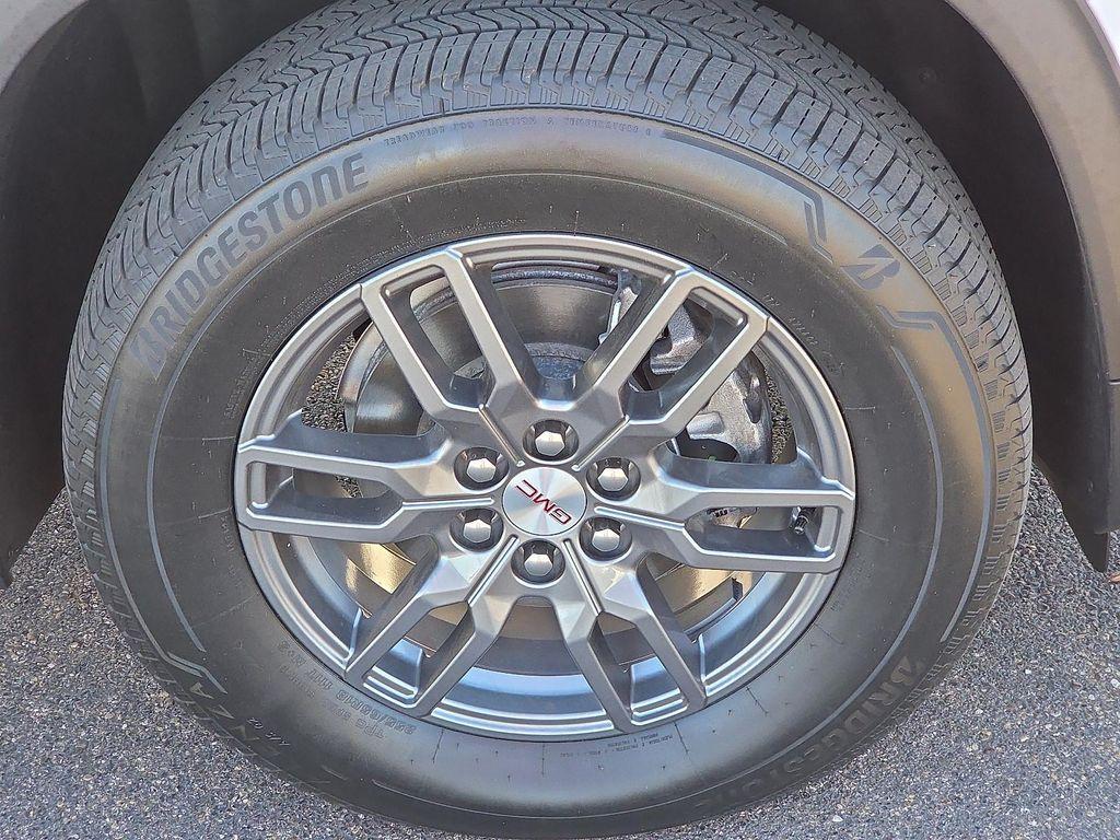 used 2025 GMC Acadia car, priced at $37,990