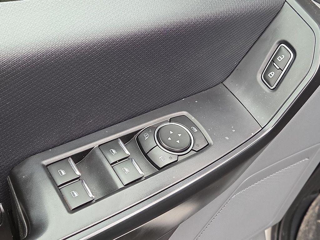 used 2022 Ford F-150 car, priced at $32,995