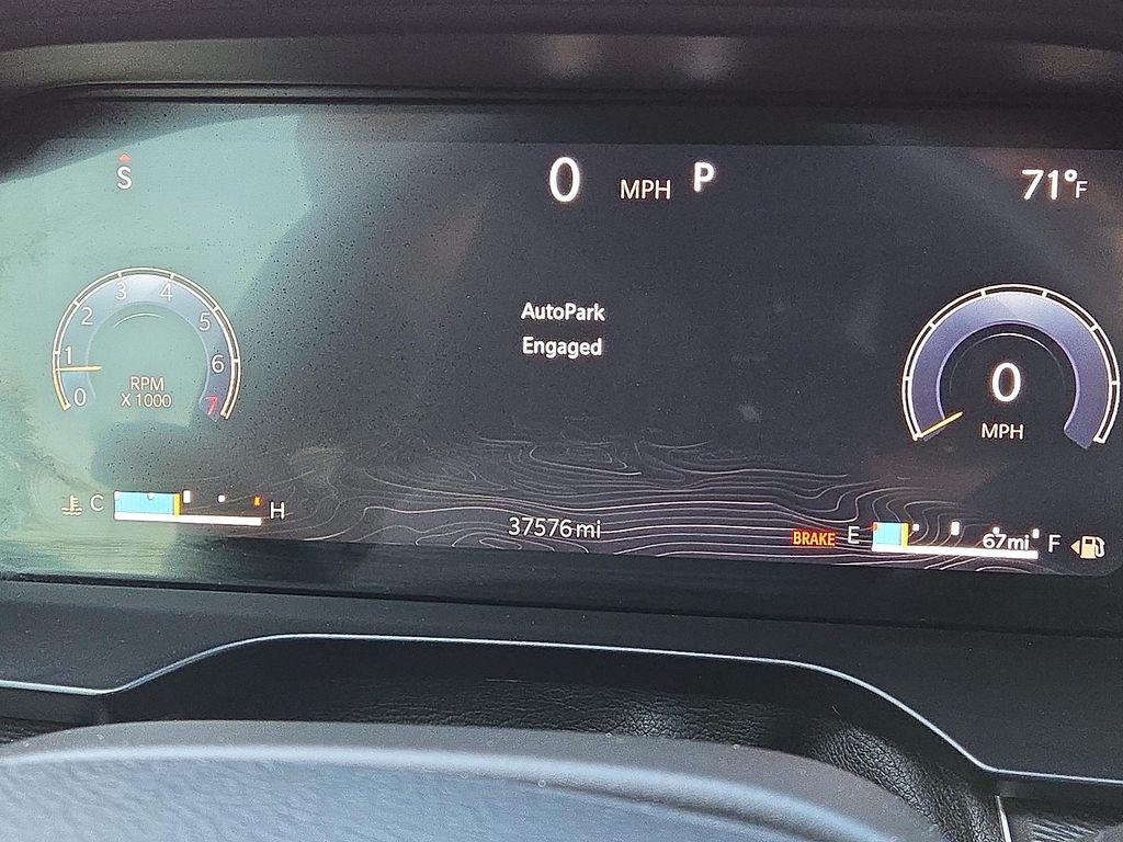 used 2024 Jeep Grand Cherokee car, priced at $34,590