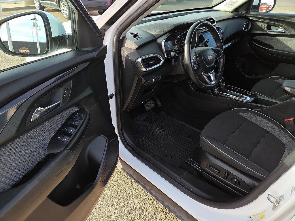 used 2023 Chevrolet TrailBlazer car, priced at $18,995
