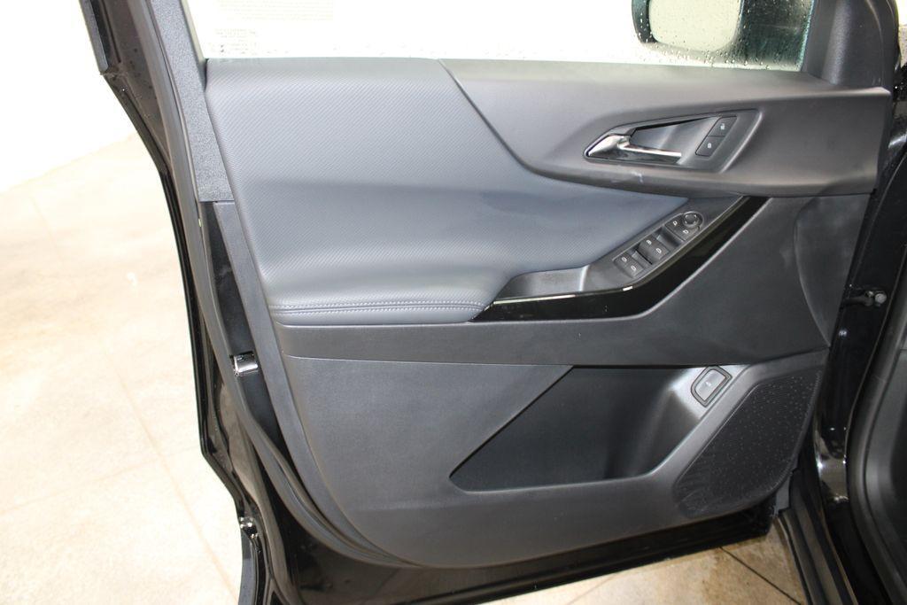 new 2026 Chevrolet Equinox car, priced at $32,477