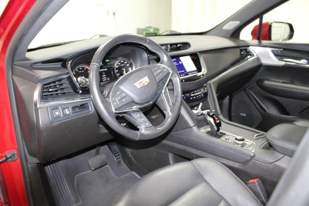 used 2023 Cadillac XT5 car, priced at $27,898