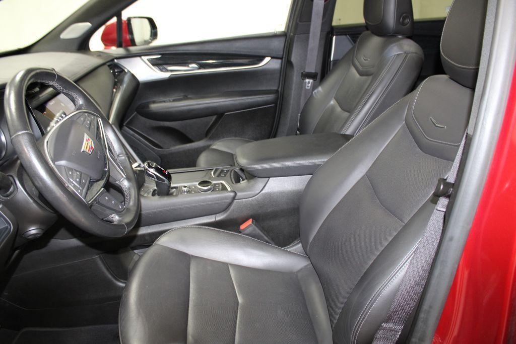 used 2023 Cadillac XT5 car, priced at $27,898