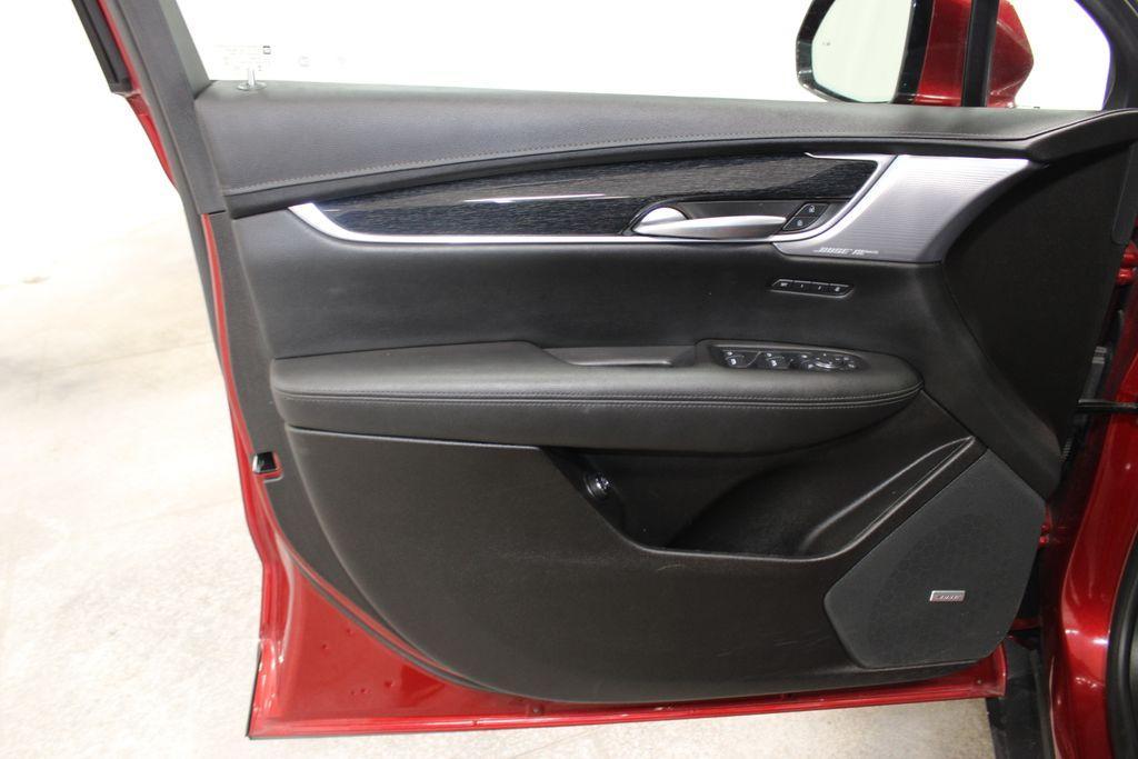 used 2023 Cadillac XT5 car, priced at $27,898