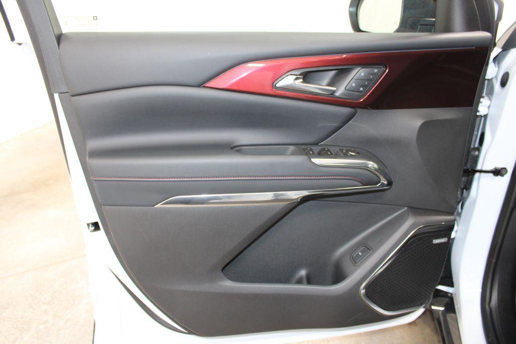 new 2026 Chevrolet Traverse car, priced at $56,571