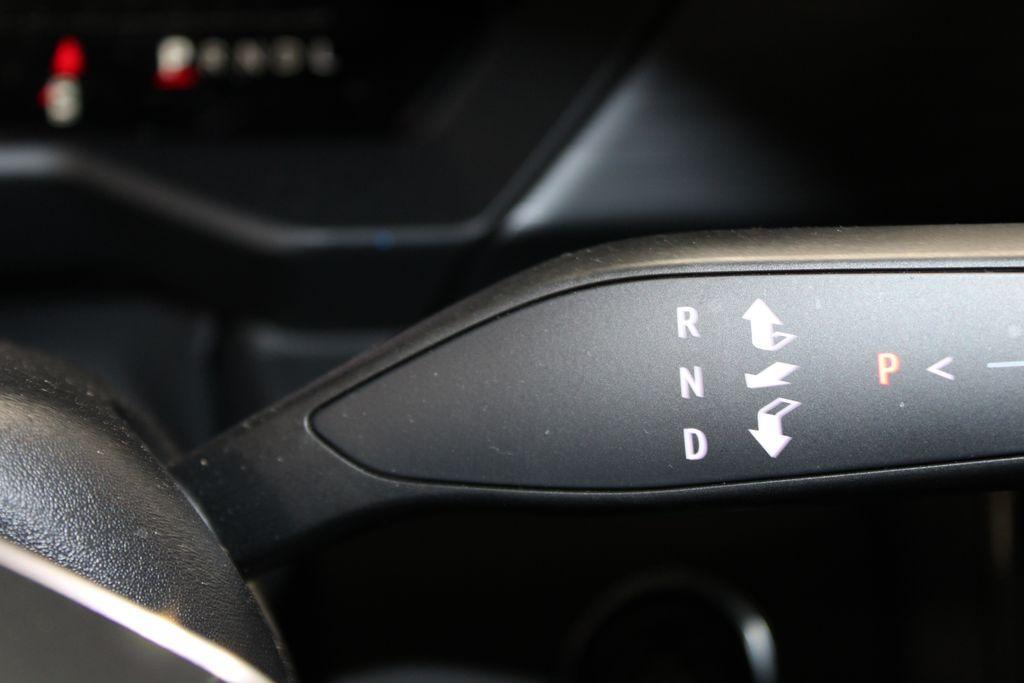 used 2025 GMC Acadia car, priced at $33,738