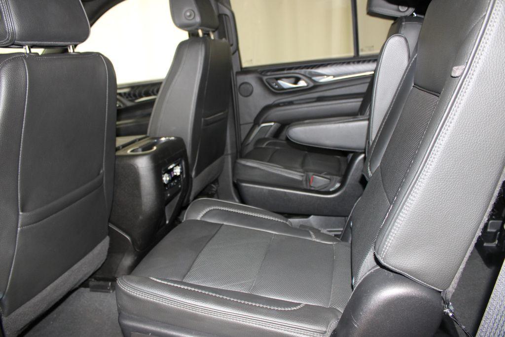 used 2023 GMC Yukon car, priced at $50,228