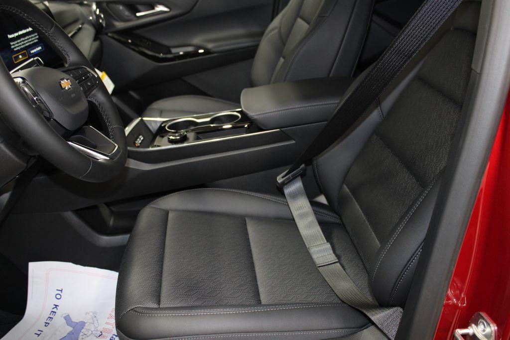 new 2026 Chevrolet Equinox car, priced at $34,366