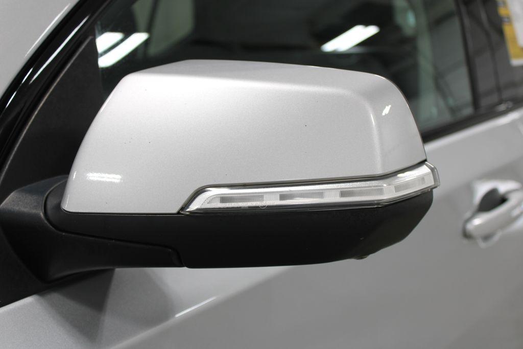 used 2021 Chevrolet Traverse car, priced at $18,428