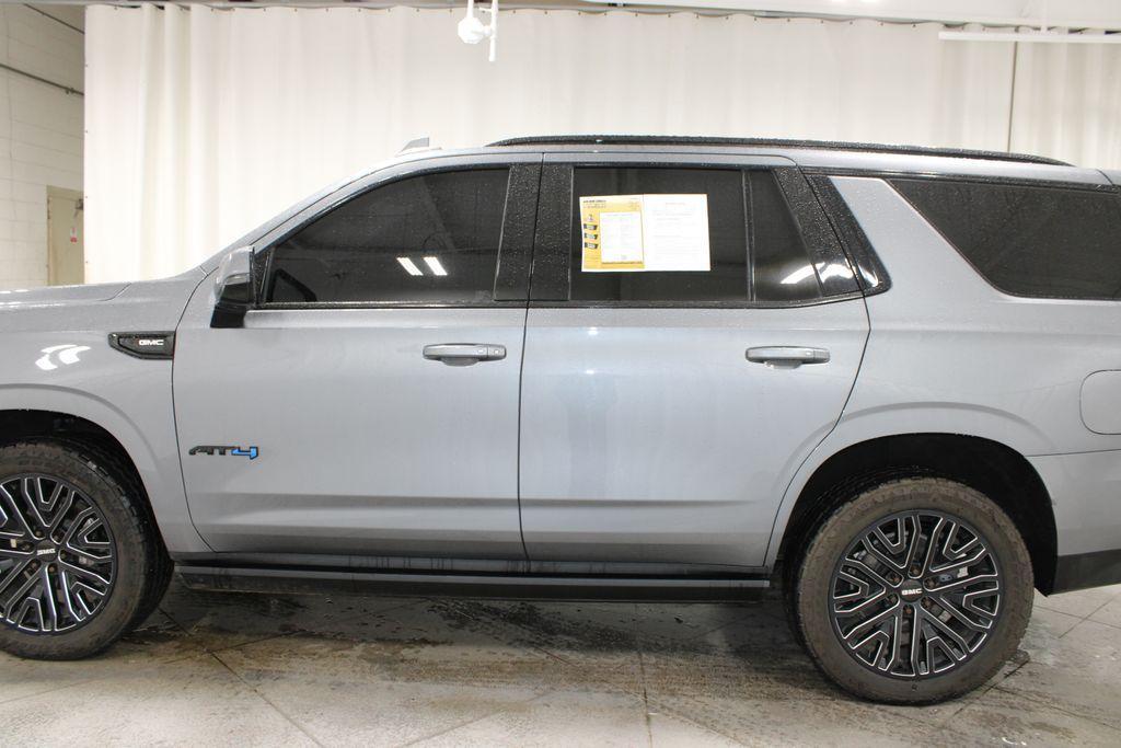 used 2022 GMC Yukon car, priced at $48,318