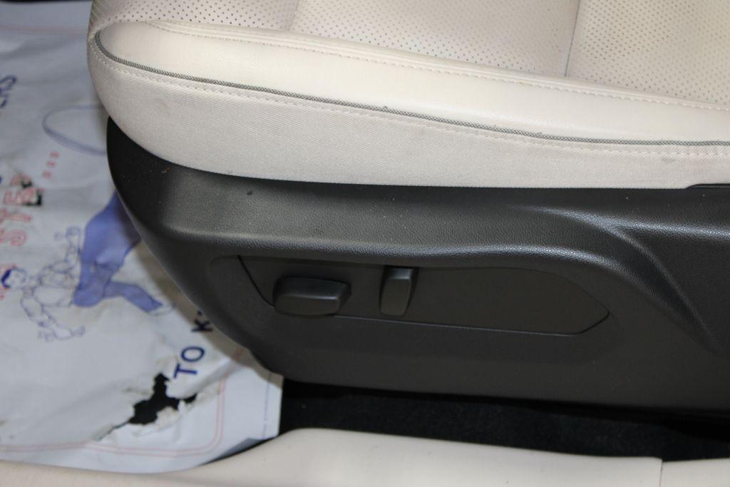 used 2023 Buick Envision car, priced at $27,238