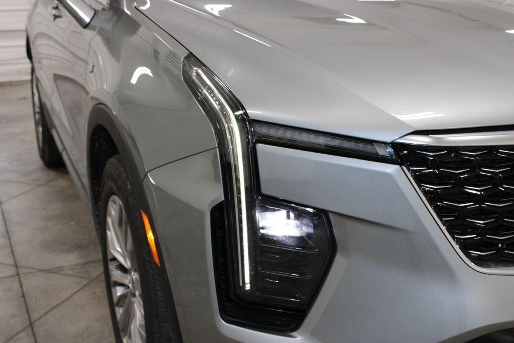 used 2024 Cadillac XT4 car, priced at $28,128
