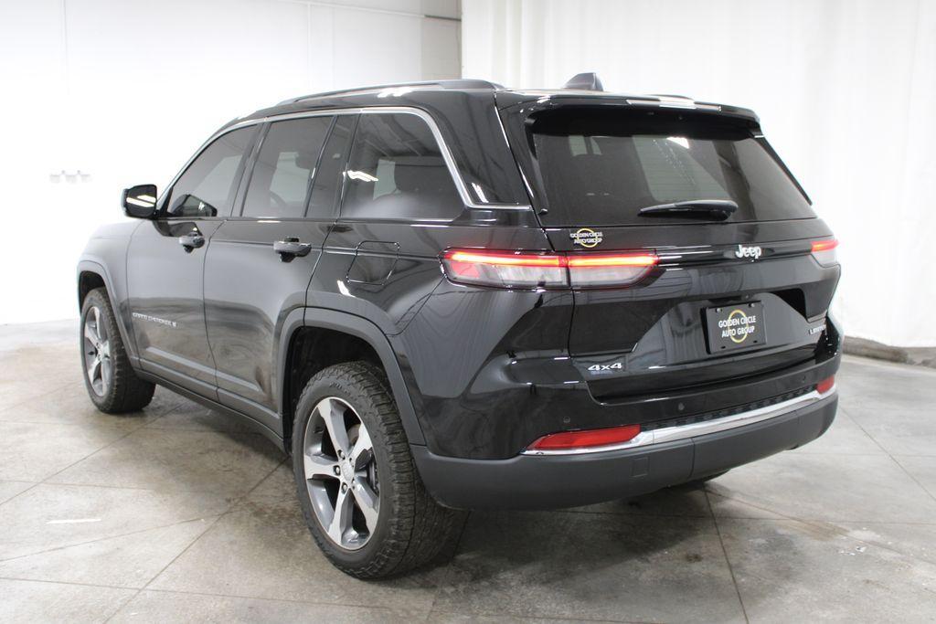 used 2023 Jeep Grand Cherokee car, priced at $29,528