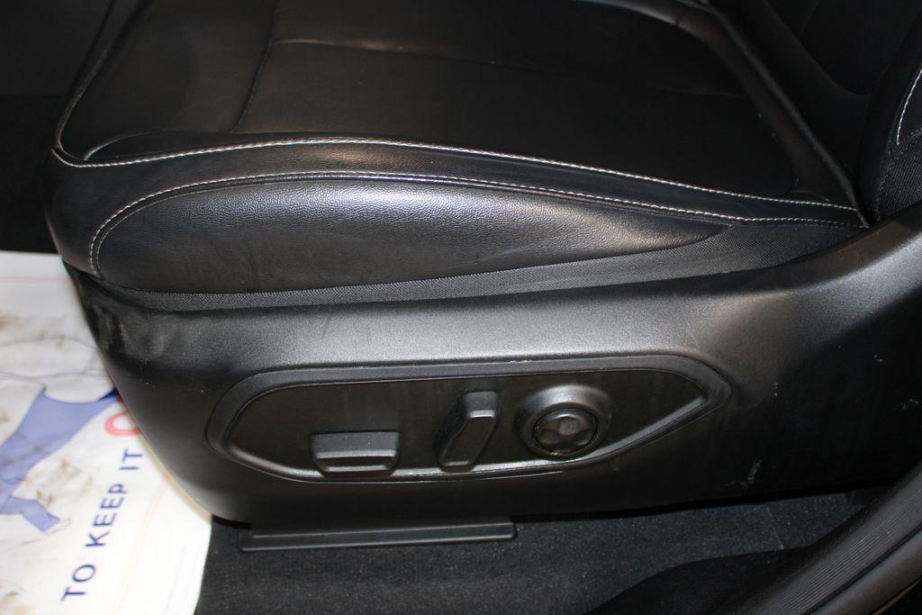 used 2023 Jeep Grand Cherokee car, priced at $29,528