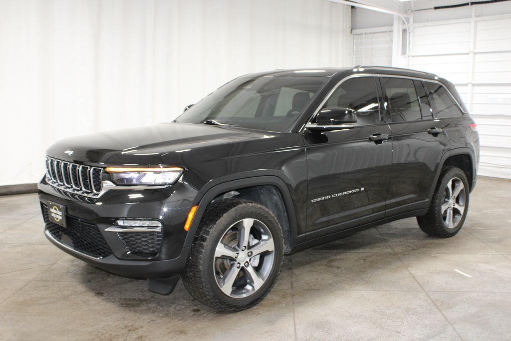used 2023 Jeep Grand Cherokee car, priced at $29,528