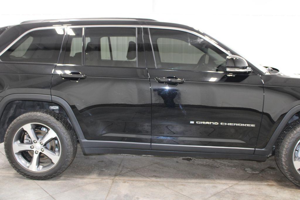 used 2023 Jeep Grand Cherokee car, priced at $29,528