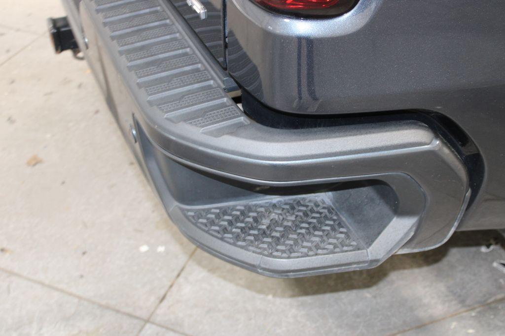 used 2021 GMC Sierra 1500 car, priced at $39,638