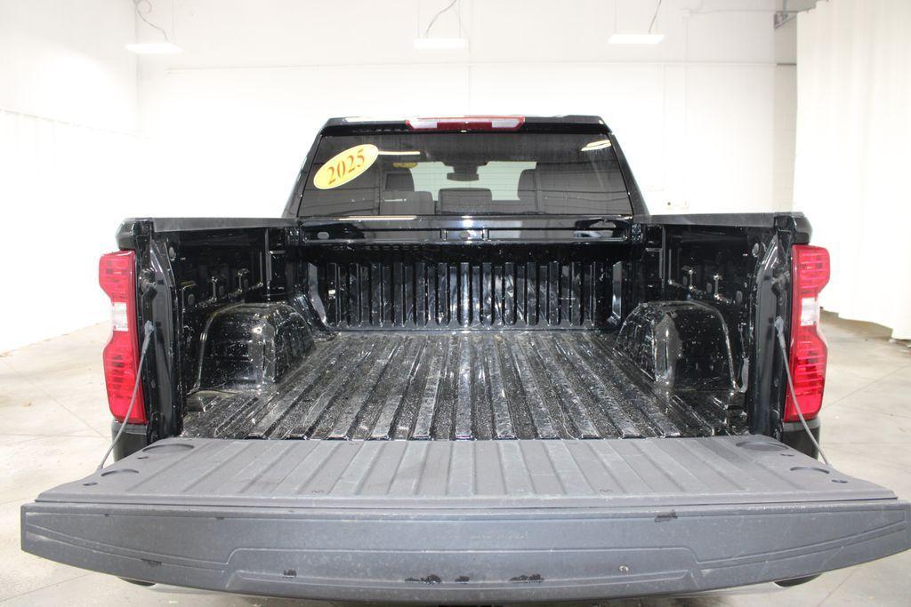used 2025 Chevrolet Silverado 1500 car, priced at $44,278