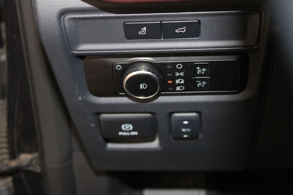 used 2023 Ford Expedition car, priced at $42,448