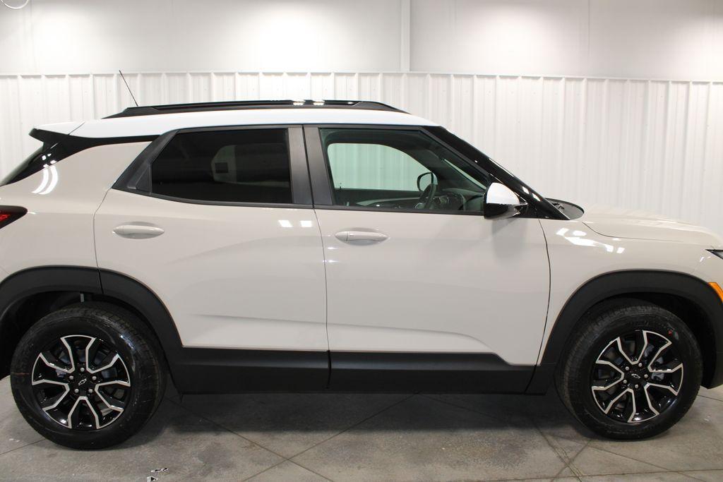 new 2026 Chevrolet TrailBlazer car, priced at $29,500