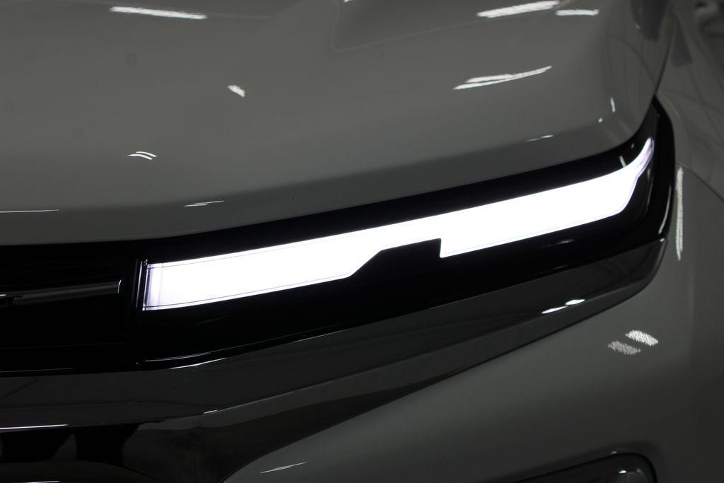 new 2026 Chevrolet Traverse car, priced at $47,084
