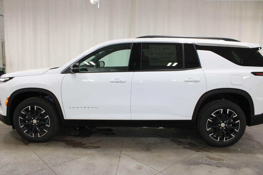 new 2026 Chevrolet Traverse car, priced at $47,084