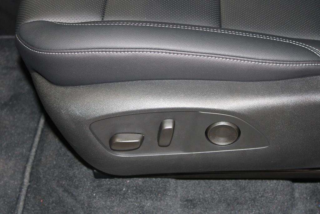 new 2026 Chevrolet Traverse car, priced at $47,084