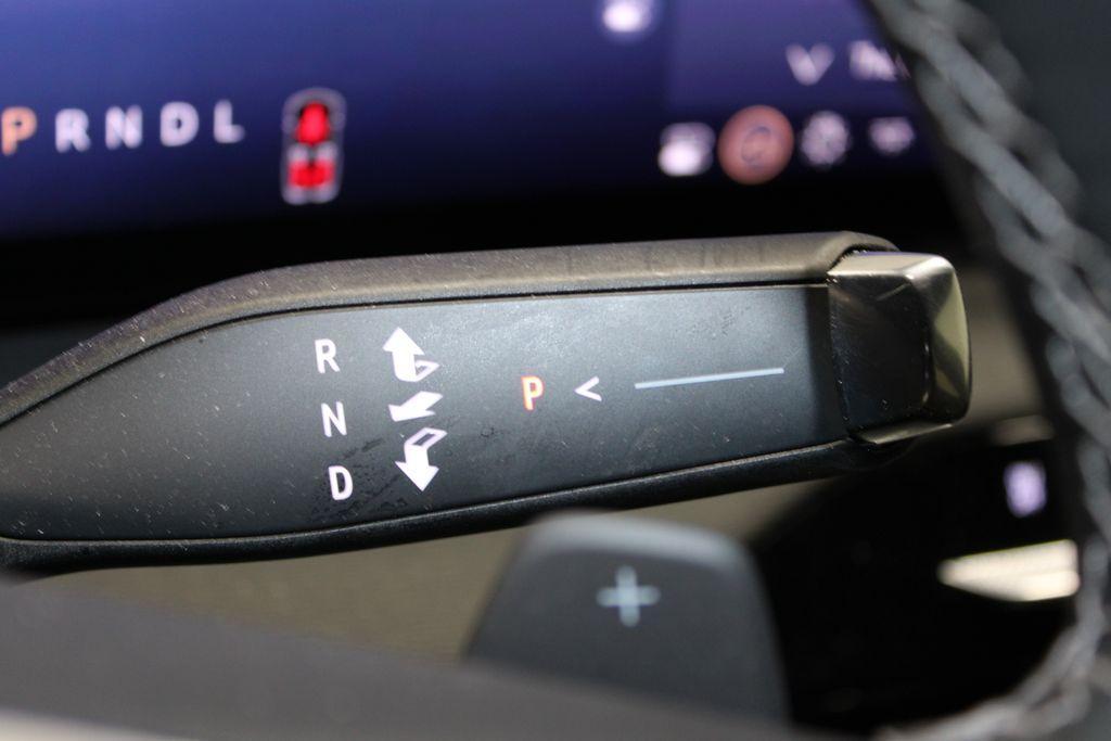 used 2025 Buick Enclave car, priced at $37,598