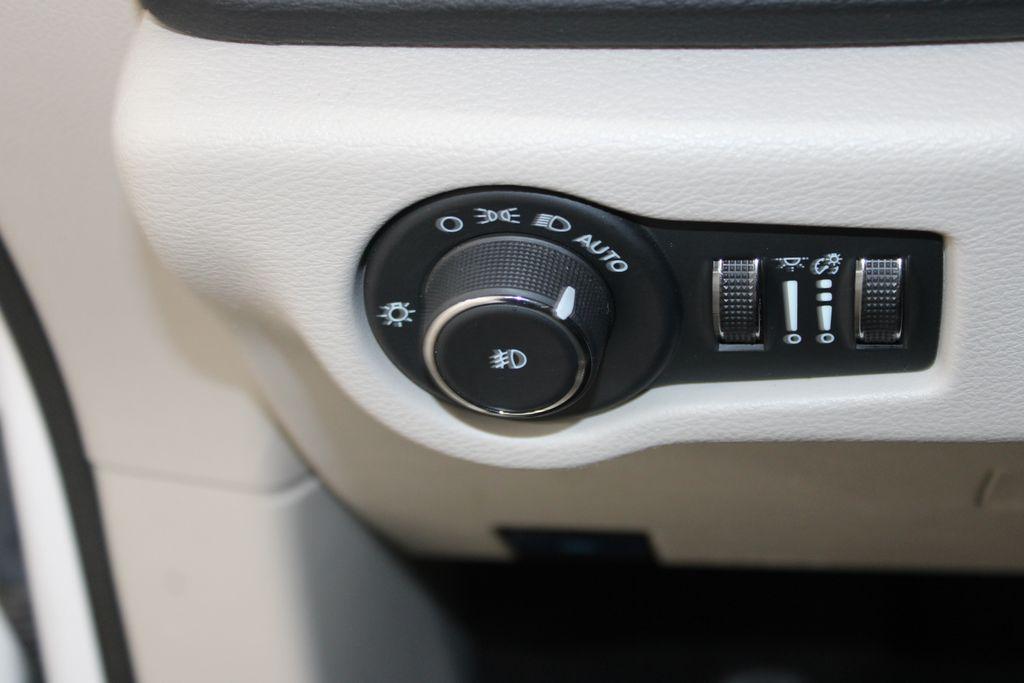 used 2024 Chrysler Pacifica car, priced at $24,678