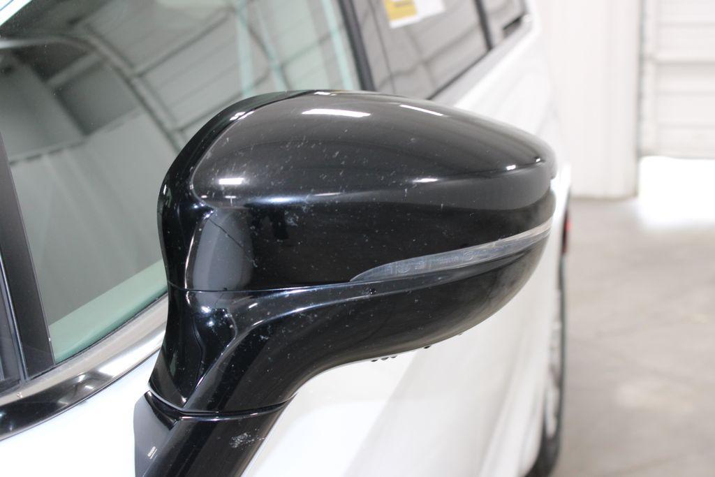 used 2024 Chrysler Pacifica car, priced at $26,868
