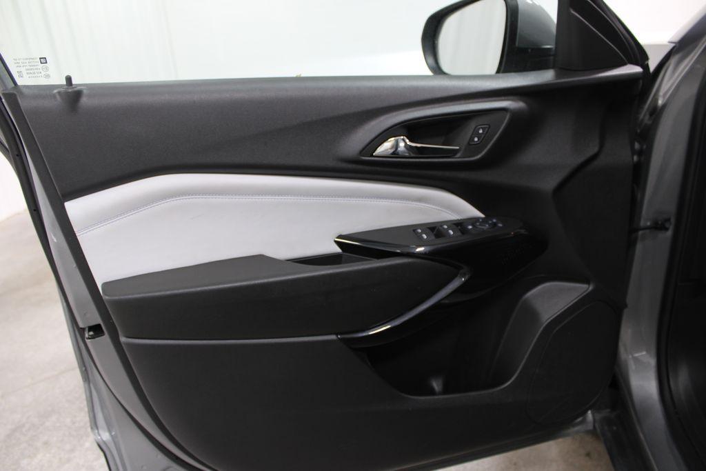 used 2025 Chevrolet Trax car, priced at $20,338