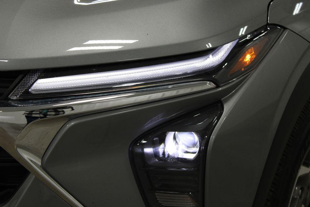 used 2025 Chevrolet Trax car, priced at $20,338