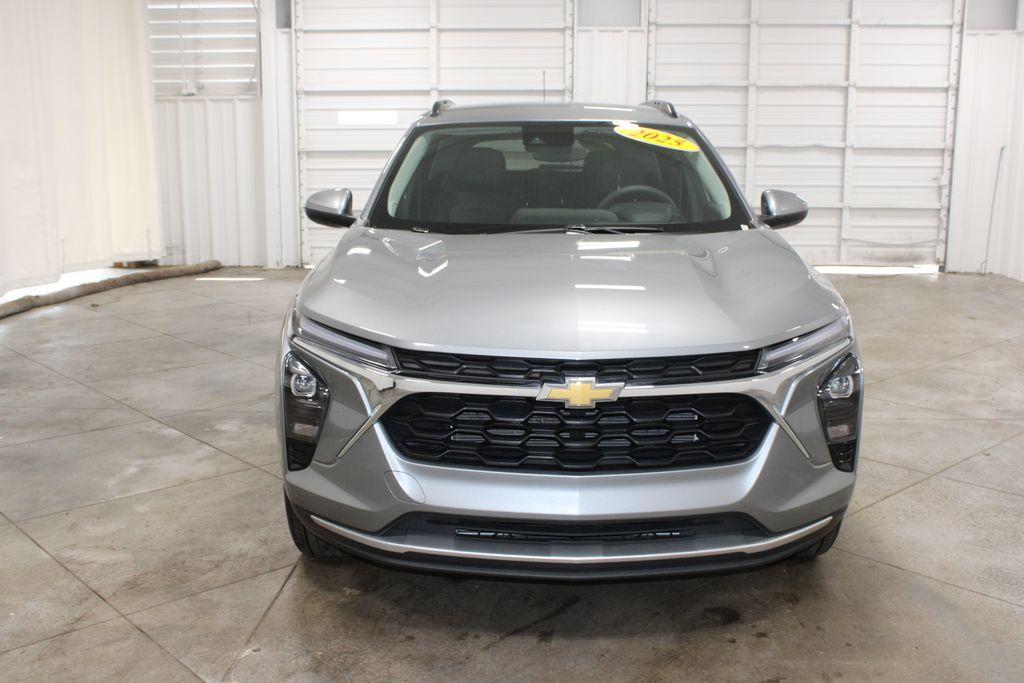 used 2025 Chevrolet Trax car, priced at $21,558
