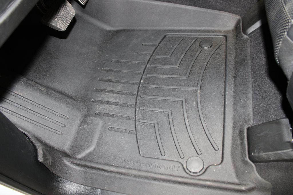 used 2023 Jeep Wagoneer car, priced at $41,728