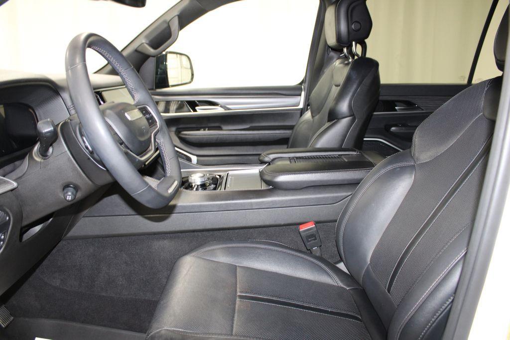 used 2023 Jeep Wagoneer car, priced at $41,728