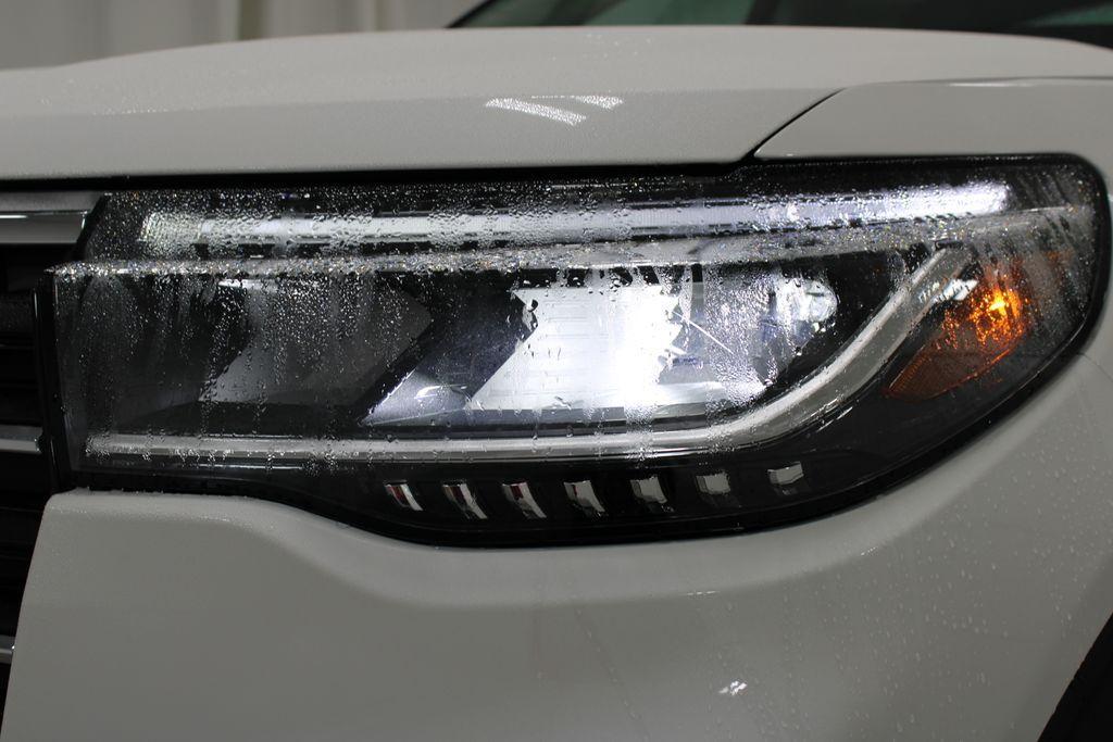 used 2025 Ford Explorer car, priced at $36,518