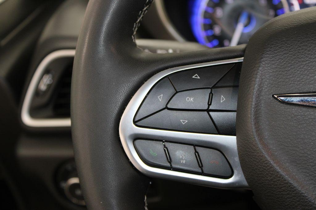 used 2025 Chrysler Pacifica car, priced at $30,128