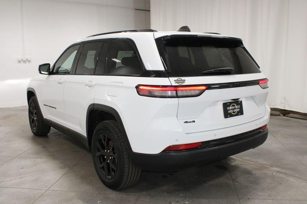used 2024 Jeep Grand Cherokee car, priced at $28,888