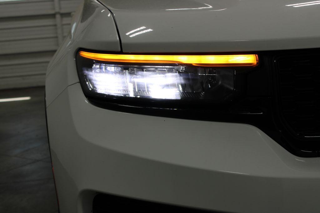 used 2024 Jeep Grand Cherokee car, priced at $28,888