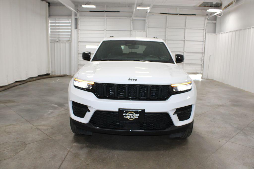 used 2024 Jeep Grand Cherokee car, priced at $28,888